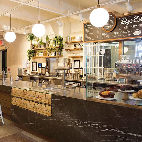 toby2-min Decoración interior de café-bar