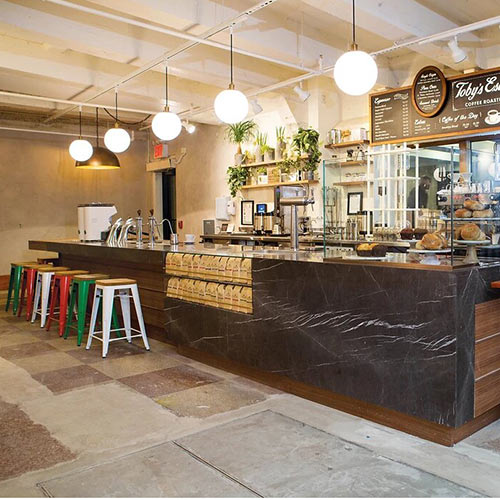 toby3-min-(1) Decoración interior de café-bar