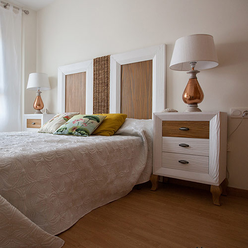 Interiorismo en dormitorio con muebles